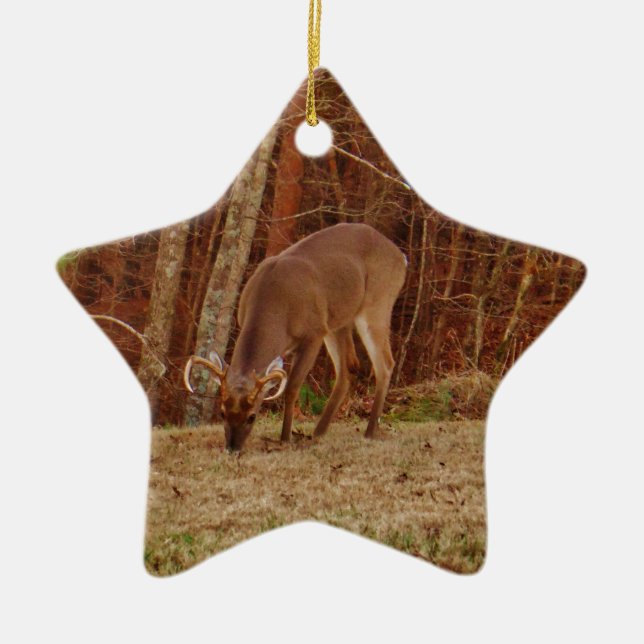 Adorno De Cerámica Alimento de ciervos de buck de camuflaje rojo (Frente)