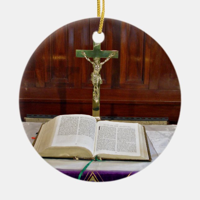 Adorno De Cerámica Altar religioso con la biblia, la cruz y las velas (Frente)