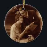 Adorno De Cerámica Amantes románticos, amantes del amor y el romance<br><div class="desc">Fotografía de época sepia antigua con una imagen romántica y amorosa con una pareja recién casada leyendo partituras junto a un piano.</div>
