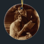 Adorno De Cerámica Amantes románticos, amantes del amor y el romance<br><div class="desc">Fotografía de época sepia antigua con una imagen romántica y amorosa con una pareja recién casada leyendo partituras junto a un piano.</div>