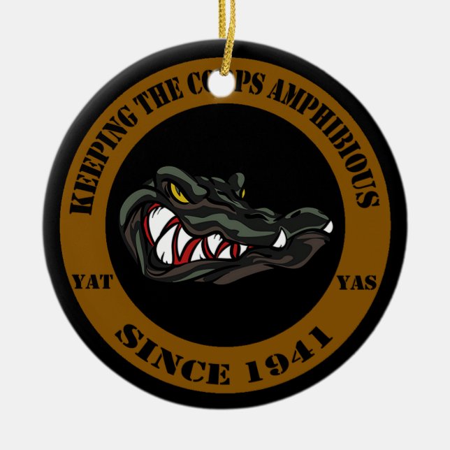 Adorno De Cerámica Anfibio desde 1941 (Frente)