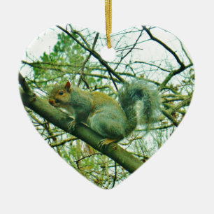 Adorno De Cerámica Ardilla en una niebla azul clara