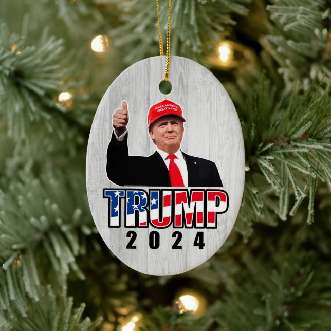Adorno De Cerámica Arriba, Donald Trump 2024 (Árbol)