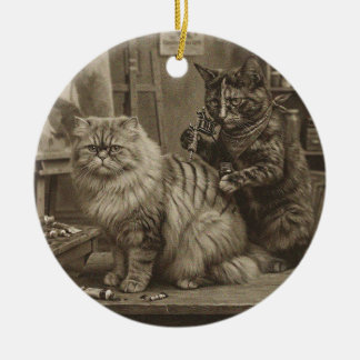Adorno De Cerámica Artista de tatuajes de gato sepia vintage – Divert