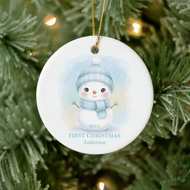 Adorno De Cerámica Baby Boy First Christmas Blue Snowman Photo (Árbol)