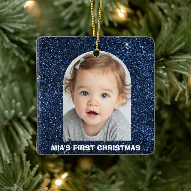Adorno De Cerámica Baby First Christmas Photo Blue Glitter Ornament (Árbol)
