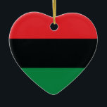 Adorno De Cerámica Bandera roja, negra y verde<br><div class="desc">Los 3 colores panafricanos de la bandera representan: RED: la sangre que une a todas las personas de ascendencia africana negra, y derramada por la liberación; NEGRO: personas negras cuya existencia como nación, aunque no como estado-nación, se afirma por la existencia de la bandera; y VERDE: la abundante riqueza natural...</div>
