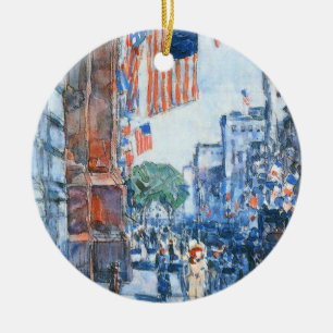 Adorno De Cerámica Banderas en la Quinta Avenida de Childe Hassam, Ar