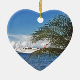 Adorno De Cerámica Barco de cruceros del carnaval atracado en la isla