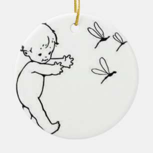 Adorno De Cerámica Bebé adorable persiguiendo libélulas, lindo