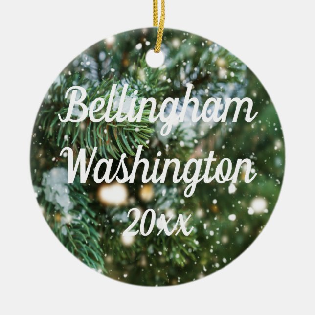 Adorno De Cerámica Bellingham Washington Snowy Pine Background (Frente)