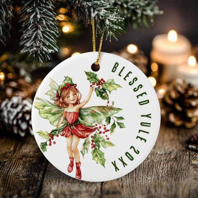 Adorno De Cerámica Bendito solsticio de invierno de Yule Holly Fairy  (Blessed Yule Winter Solstice Holly Fairy Wicca Ceramic Ornament)