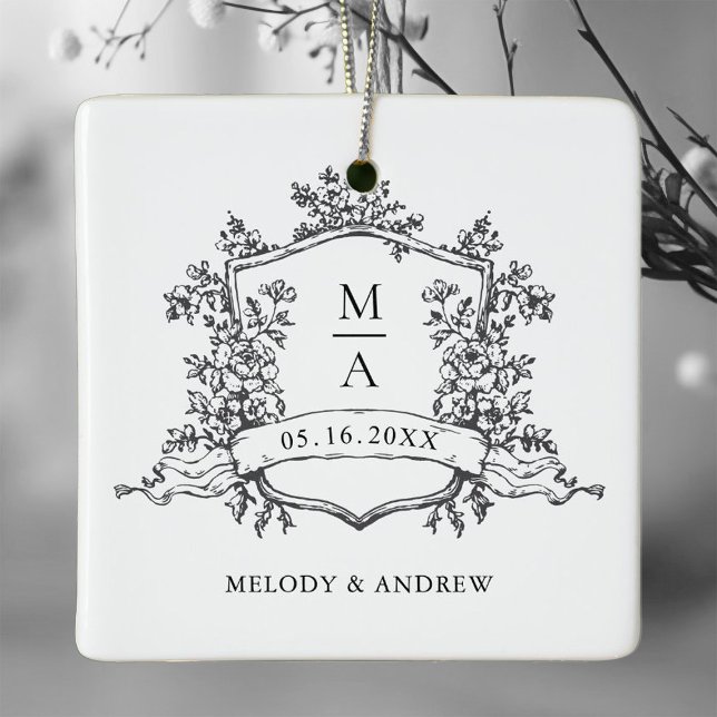 Adorno De Cerámica Black & White Classic Floral Crest Wedding Photo  (Subido por el creador)