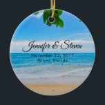 Adorno De Cerámica Boda de Isla Tropical Beach Vacation<br><div class="desc">Boda memento adornado con una fotografía paisajística de una playa tropical. Arena cálida,  agua azul y cielo azul con hojas tropicales en la parte superior.</div>