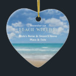 Adorno De Cerámica Boda en la playa (personalizable)<br><div class="desc">Haga clic en "Personalizar" para insertar sus nombres,  el lugar y la fecha de su boda.</div>