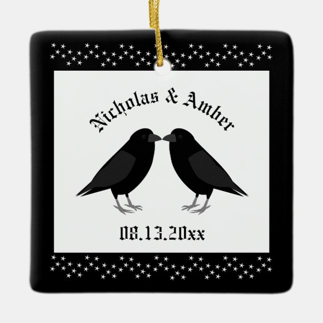 Adorno De Cerámica Boda gótico Kissing Ravens Personalizado (Anverso)