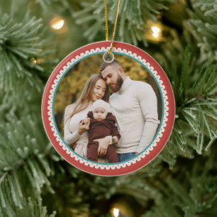 Adorno De Cerámica Borde Escalonado Rojo Primera Navidad En Familia