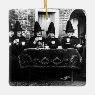 Adorno De Cerámica Brujas galesas con té crone teatime