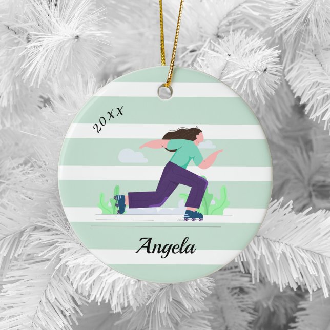 Adorno De Cerámica Brunette Chica Skyline Rollerblading Nombre y año  (Subido por el creador)