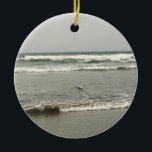 Adorno De Cerámica Bullards Beach State Park, Bandon, Oregon<br><div class="desc">Durante el fin de semana del Día del Trabajo en 2017, exploramos en Bandon, Oregon, en el Parque Estatal Bullards Beach. Fue un lugar humeante debido a los incendios forestales en el sur de Oregón, pero aún así fue un lugar muy divertido para ver. Una gaviota flota en las aguas...</div>