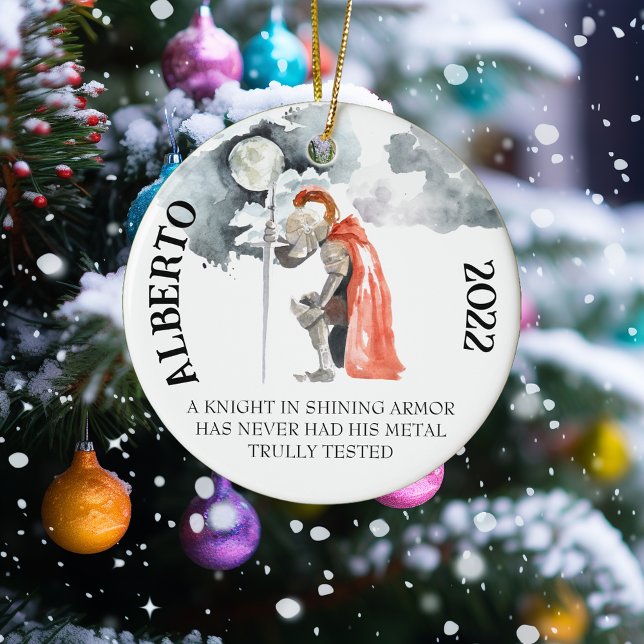 Adorno De Cerámica Caballero en la brigada brillante diciendo HEMA (Subido por el creador)