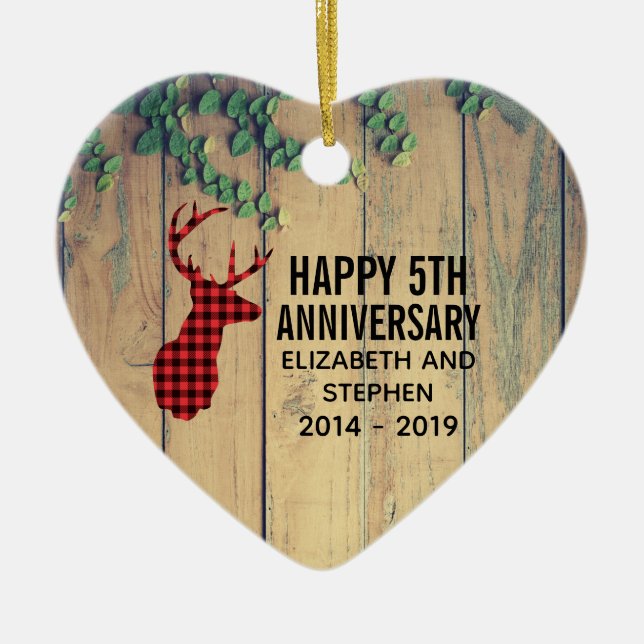 Adorno De Cerámica Cabeza de ciervo con anillos en planchas de madera (Frente)