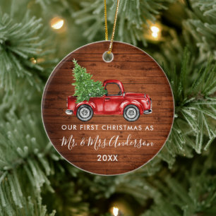 Adorno De Cerámica Calligrafía Sr. Sra. First Christmas Wood Truck