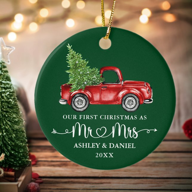 Adorno De Cerámica Calligraphy Heart First Christmas Red Truck Green (Calligraphy Script Heart Mr. & Mrs. Our First Christmas Vintage Truck Ornament)