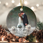 Adorno De Cerámica Calligraphy Heart Mr. y Mrs. Boda Photo<br><div class="desc">Moderno guión Minimalista simple caligrafía de Mr. y Mrs. Heart Bride y Groom Boda foto ornamento</div>