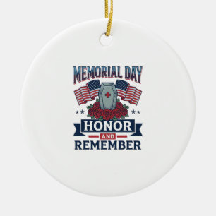 Adorno De Cerámica Camiseta Patriótica del Día de los Caídos en Honor