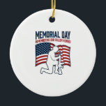 Adorno De Cerámica Camiseta Patriótica del Soldado Héroes Caídos Día<br><div class="desc">Camiseta Patriótica del Soldado Héroes Caídos Día de los Caídos_1</div>