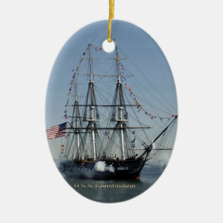 Adorno De Cerámica Cañones de la leña de la constitución de USS