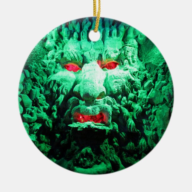 Adorno De Cerámica Cara mascarada aterradora en roca (Frente)