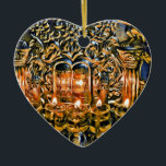 Adorno De Cerámica Chanukah Menorah con las luces del aceite<br><div class="desc">Pintura hermosa de un menorah de Chanukah del aceite con las tabletas grabadas metálicas.</div>