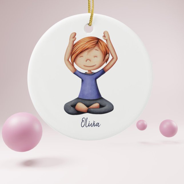 Adorno De Cerámica Chica haciendo yoga meditando a Navidades personal (Girl doing yoga illustrated personalized christmas ornament)