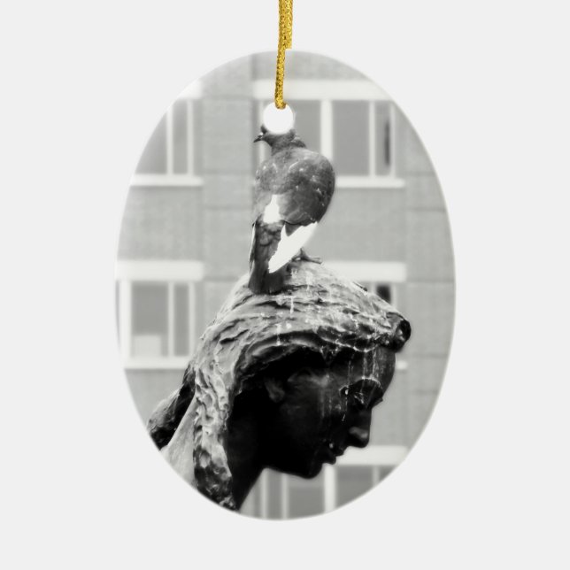 Adorno De Cerámica Chica Y Su Paloma (Frente)