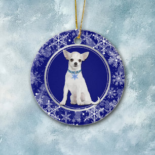 Adorno De Cerámica Chihuahua blanca como el copo de nieve azul