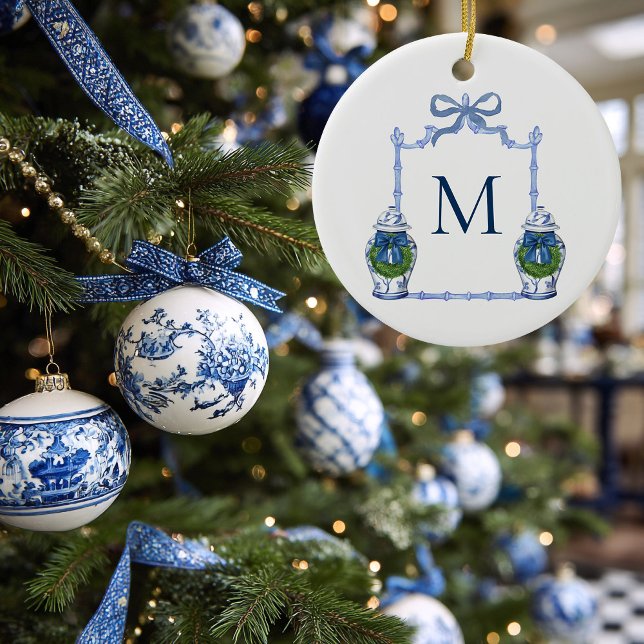 Adorno De Cerámica Chinoiserie Ginger Jar Monogrammed Crest Christmas (Ginger Jar Monogrammed Christmas Ornament)