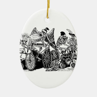Adorno De Cerámica Ciclistas esqueléticos de José Guadalupe Posada