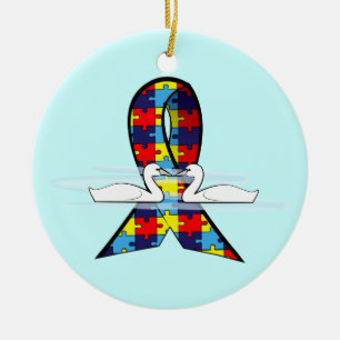 Adorno De Cerámica Cinta del autismo con los cisnes