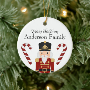 Adorno de cerámica clásico de Navidad del Cascanue