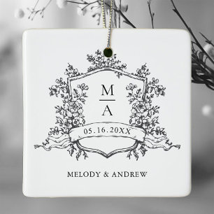 Adorno De Cerámica Clásico floral crest de boda en foto en blanco y n