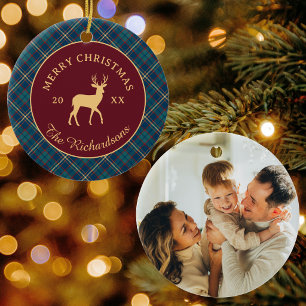 Adorno De Cerámica Clásico Plaid Burgundy Reno Navideño Foto