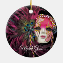 Colas, plumas y máscara de gas mardi