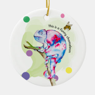 Adorno De Cerámica Colores de agua de color claro camaleón y abeja.