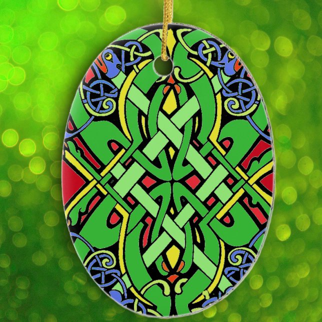 Adorno De Cerámica Colorido nudo celta irlandés (Irish Celtic Knot design intertwined loops in green blue yellow and red on hanging ornament.)