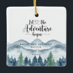 Adorno De Cerámica Compromiso de acuarela Keepsake<br><div class="desc">Celebra el comienzo de para siempre con este adorno de compromiso de acuarela que incluye la frase Let the Adventure Begin. Personalizado con el nombre y la fecha de la pareja, el diseño muestra suaves montañas de acuarela y árboles del bosque — un símbolo de la naturaleza, el amor y...</div>