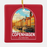 Adorno De Cerámica Copenhague Dinamarca Vintage<br><div class="desc">Diseño de viaje vector retro de Copenhague. Copenhague,  la capital de Dinamarca,  se encuentra en las islas costeras de Zelanda y Amager. Está vinculado a Malmo en el sur de Suecia por el puente Öresund.</div>