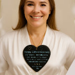 Adorno De Cerámica Corazón de 25 años<br><div class="desc">Celebrar un hito plateado con esta celebración del 25º aniversario. Representando un cuarto de siglo de amor y dedicación,  esta pieza es perfecta para honrar un logro tan notable en el viaje de una pareja.</div>