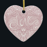 Adorno De Cerámica Corazón de amor<br><div class="desc">rosa encaje apariencia amor corazón</div>